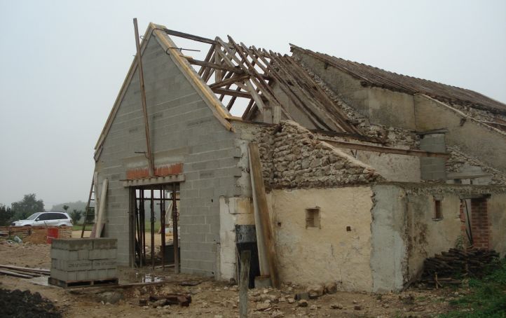 Ancienne ferme rénovée à Courcelles de Touraine