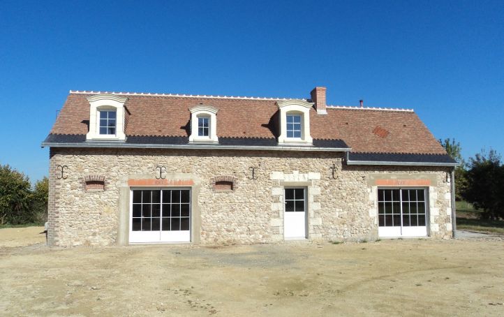 Ancienne ferme rénovée à Courcelles de Touraine