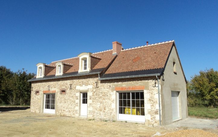 Ancienne ferme rénovée à Courcelles de Touraine